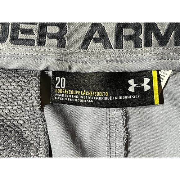 Under Armour Youth Boy Shorts. Flat Front. Grey. Performance. Golf. Size 20 - Picture 4 of 8